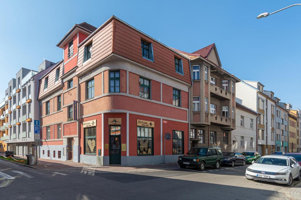 Apartment Sirius G In Center Of Cb Ceske Budejovice Kültér fotó